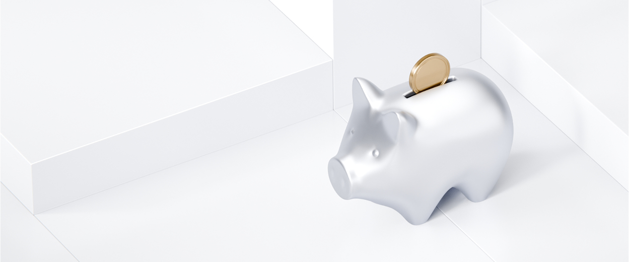 Comparison of earnings on a $10,000 balance: Uphold USD Interest Account at 3.75% APY versus the 0.59% national average savings rate